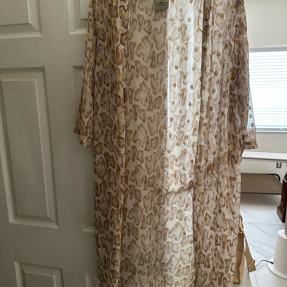 Charlie Paige Cream and Brown Sheer Kimono